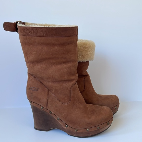 UGG Womens Carnegie Leather Studded Accents Boots Women's Size: 10M - Picture 4 of 9